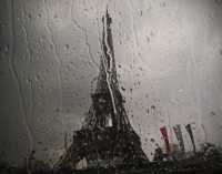 RAINY DAY IN PARIS